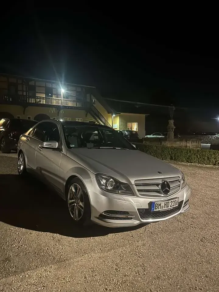 Gebraucht Mercedes C200 Avantgarde 184 PS (135 kW) 2012 Limousine