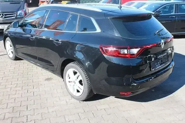 Gebraucht Renault Mégane IV Business 140 PS (102 kW) 2019 Schwarz Limousine