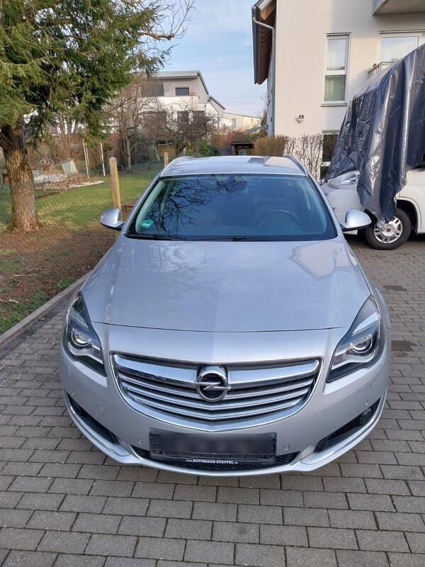 Silber Gebraucht 2015 Opel Insignia Kombi | 9.000 € (Fairer Preis) - Bild 1/4