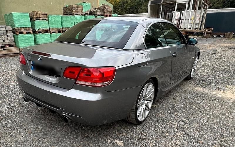 Gebraucht BMW 335 Cabriolet 306 PS (225 kW) 2008 Grau Cabrio