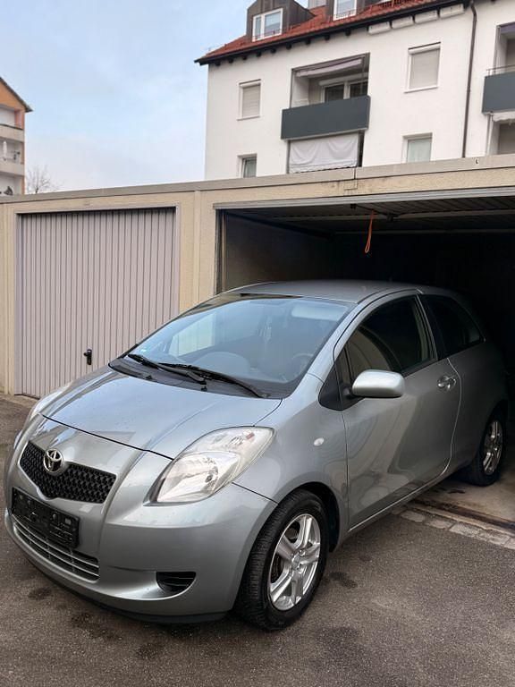 Gebraucht Toyota Yaris Executive 87 PS (63 kW) 2006 Grau Kleinwagen