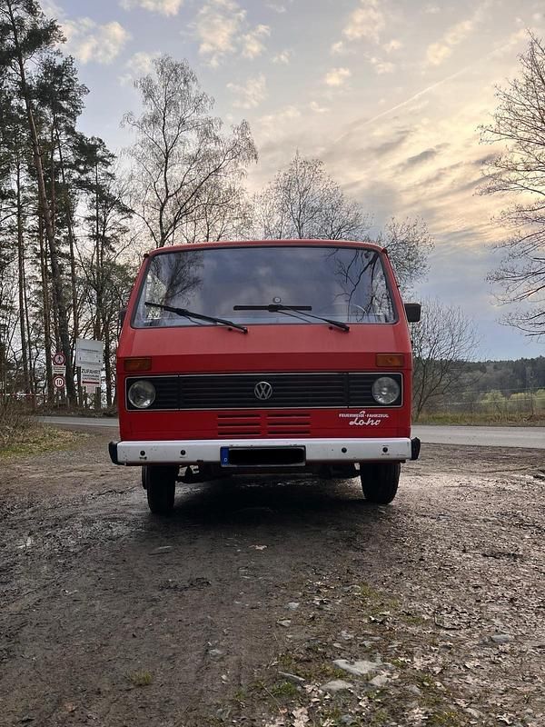 Second-hand VW LT 75 CP (55 kW) 1979 Roșu Monovolum