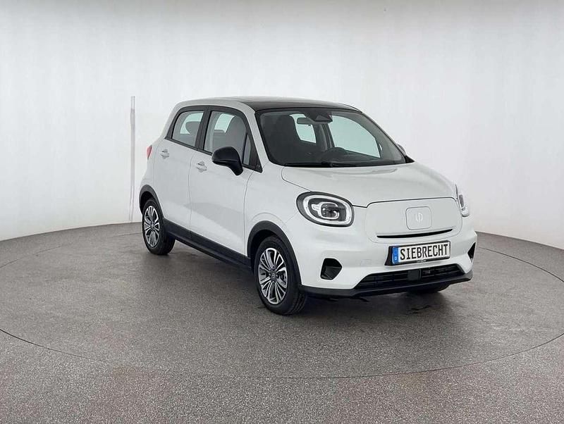 Neu Leapmotor T03 69 kW (95 PS) 2025 Weiß Kleinwagen