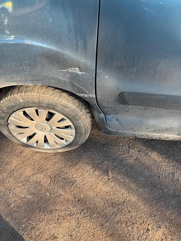 Gebraucht Citroën Berlingo 101 PS (74 kW) 2009 Blau Van / Kleinbus