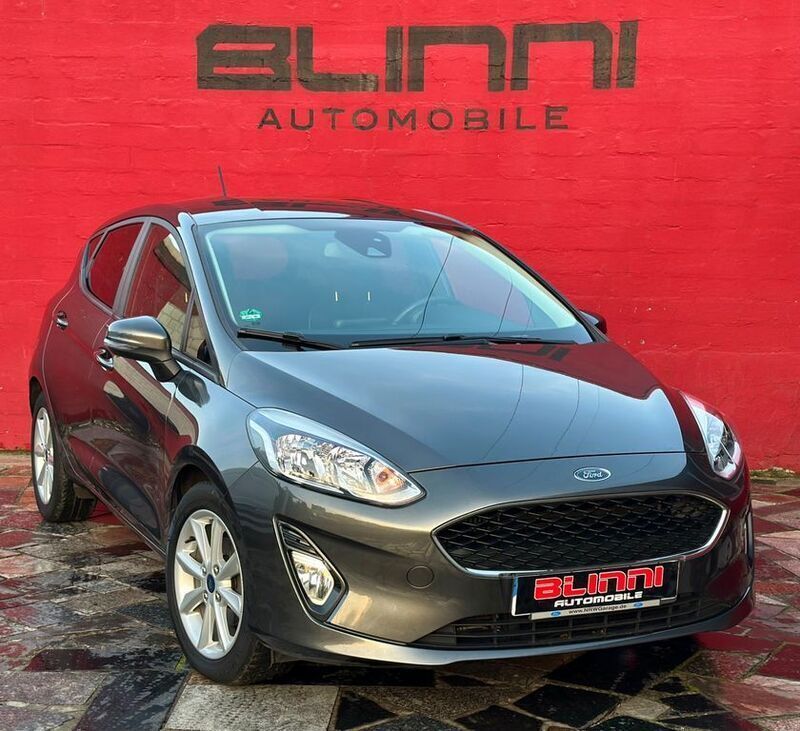 Grau Gebraucht 2017 Ford Fiesta Cool & Connect Kleinwagen | 8.499 € (Fairer Preis) - Bild 1/4