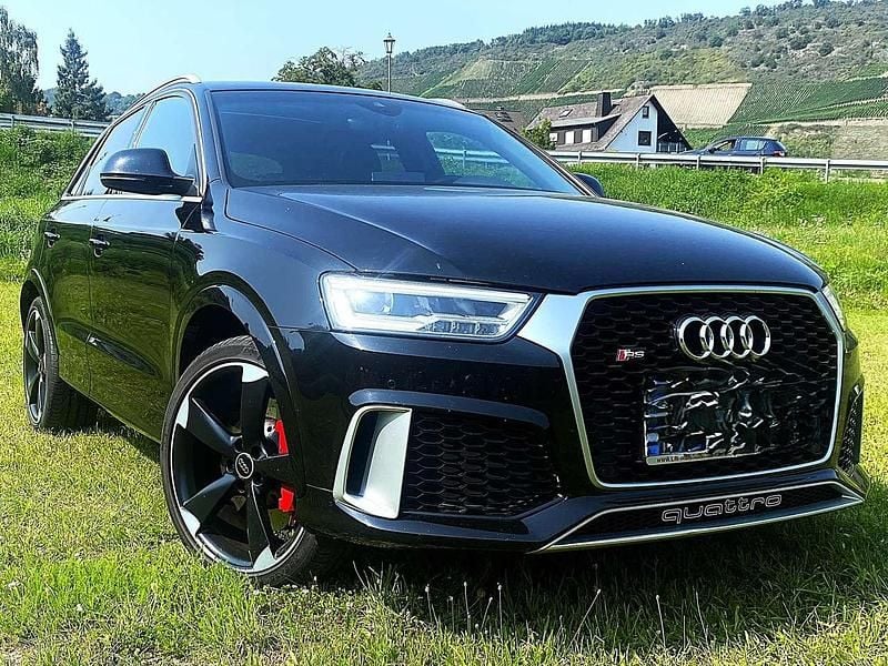Schwarz Gebraucht 2016 Audi RS Q3 SUV | 32.500 € (Etwas zu teuer) - Bild 1/4