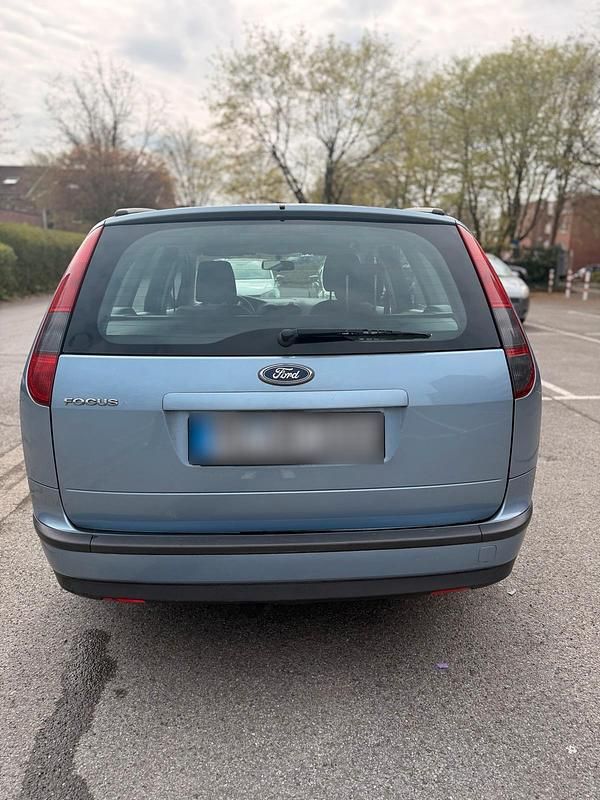 Gebraucht Ford Focus 101 PS (74 kW) 2006 Blau Kombi