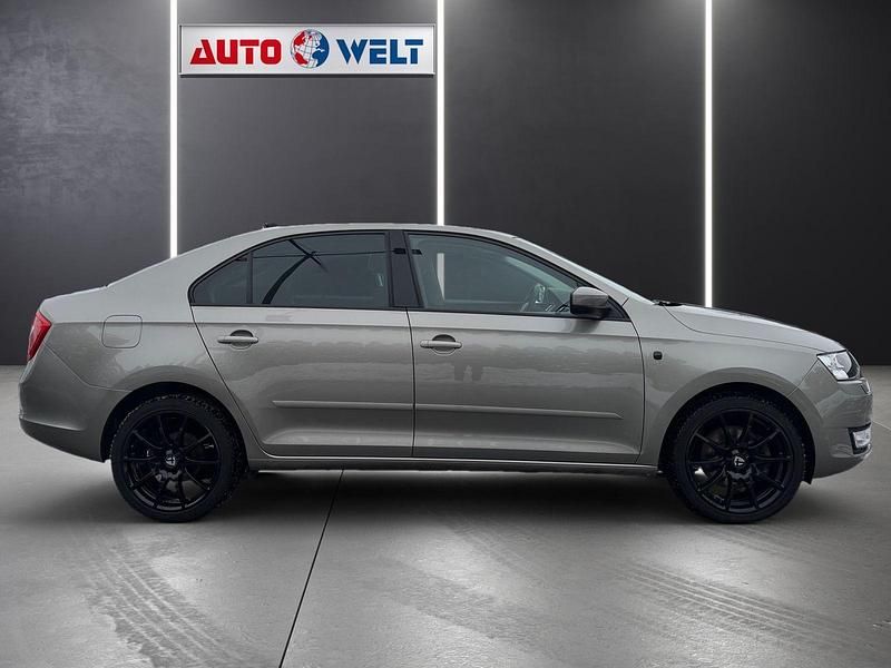 Gebraucht Skoda Rapid Elegance 122 PS (89 kW) 2013 Beige Kleinwagen