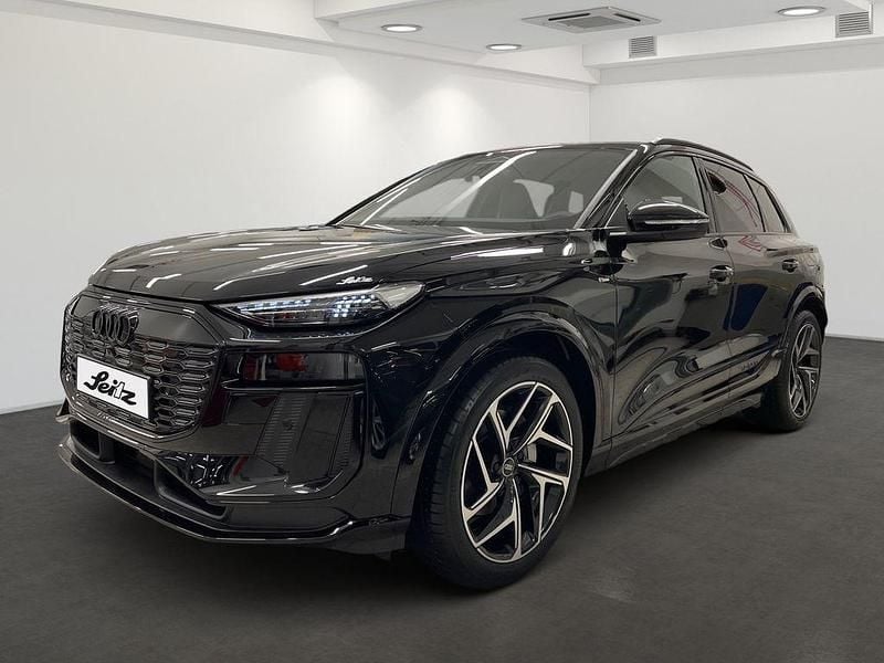 Schwarz Neu 2025 Audi Q6 e-tron Performance SUV | 72.549 € (Superpreis) - Bild 1/3