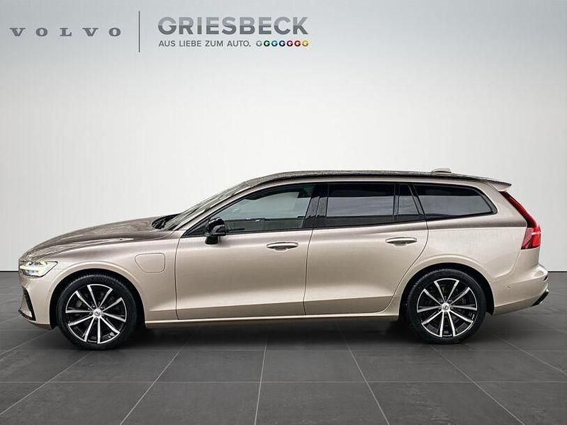 Gebraucht Volvo V60 Plus 455 PS (334 kW) 2023 Bright dusk / metallic Kombi