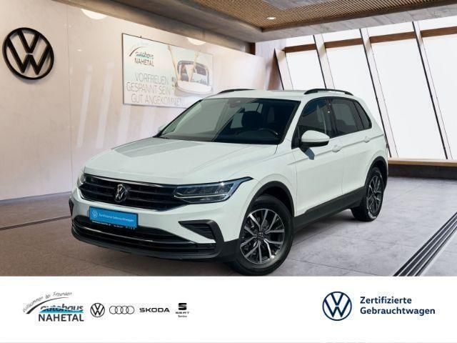 Weiss Gebraucht 2022 VW Tiguan Life SUV | 27.950 € (Guter Preis) - Bild 1/3