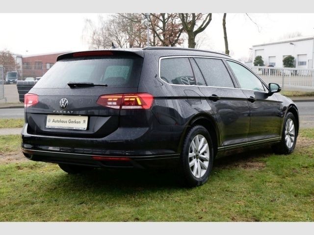 Gebraucht VW Passat Business 150 PS (110 kW) 2022 Deep black perleffekt Kombi