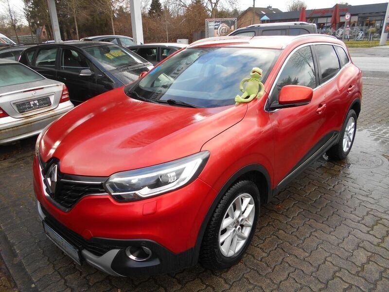 Rot Gebraucht 2015 Renault Kadjar XMOD SUV | 10.950 € (Guter Preis) - Bild 1/4