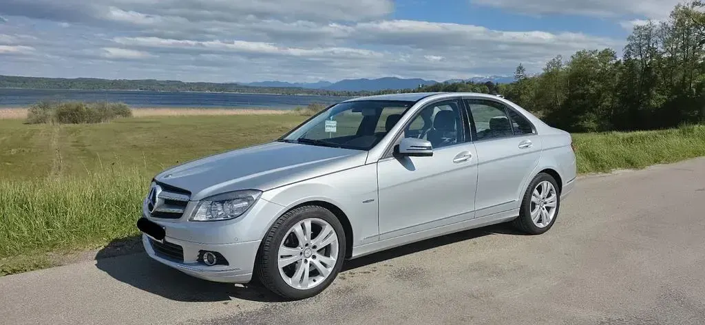 Gebraucht Mercedes C200 Elegance 136 PS (100 kW) 2010 Silber Limousine