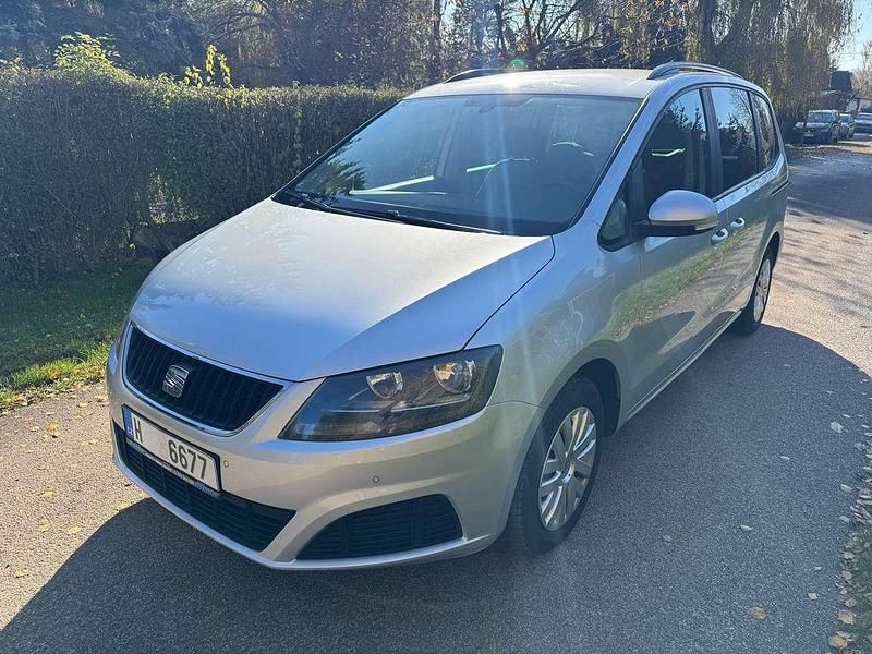 Silber Gebraucht 2014 Seat Alhambra Ecomotive Van / Kleinbus | 7.900 € (Etwas zu teuer) - Bild 1/4