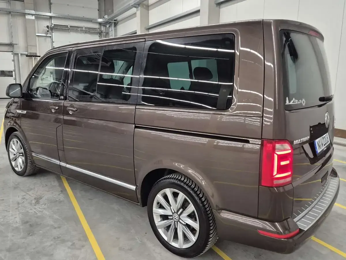 Gebraucht VW T6 Generation Six 204 PS (150 kW) 2016 Braun Van