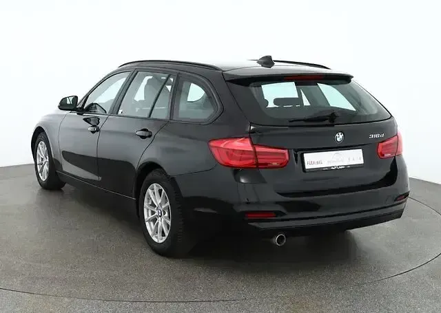 Gebraucht BMW 316 116 PS (85 kW) 2018 Schwarz Kombi