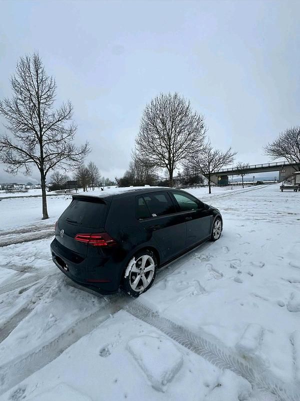 Gebraucht VW Golf VII GTD 184 PS (135 kW) 2017 Schwarz Kleinwagen