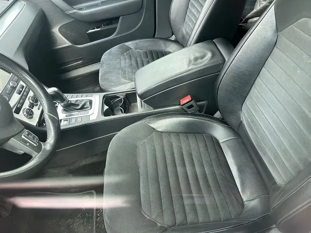 Gebraucht VW Passat R-line 150 PS (110 kW) 2011 Kombi