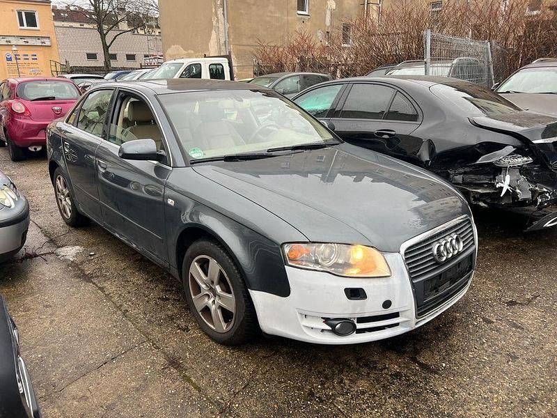 Gebraucht Audi A4 163 PS (119 kW) 2005 Grau Limousine