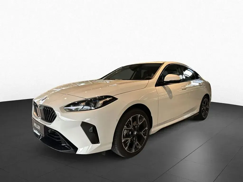 Gebraucht BMW 220 Sport Line 156 PS (114 kW) 2026 Weiß Coupé