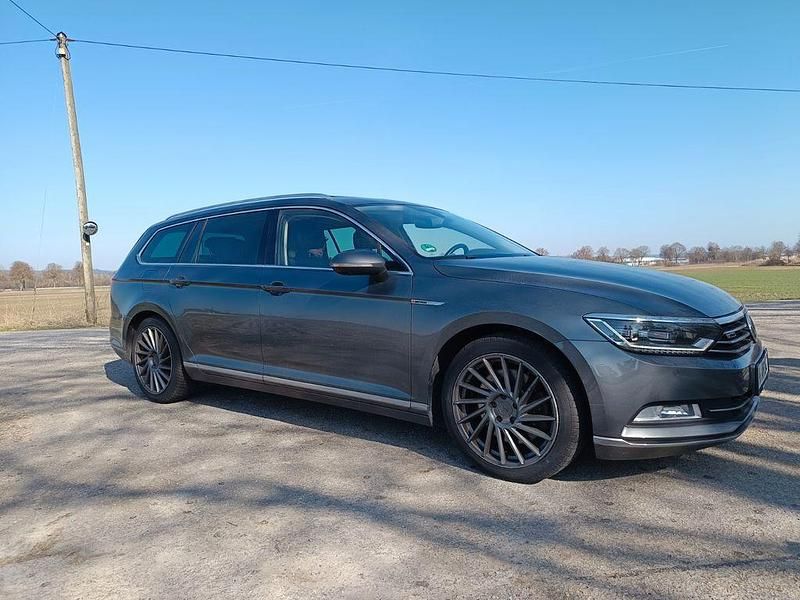 Gebraucht VW Passat Highline 239 PS (175 kW) 2015 Grau Limousine