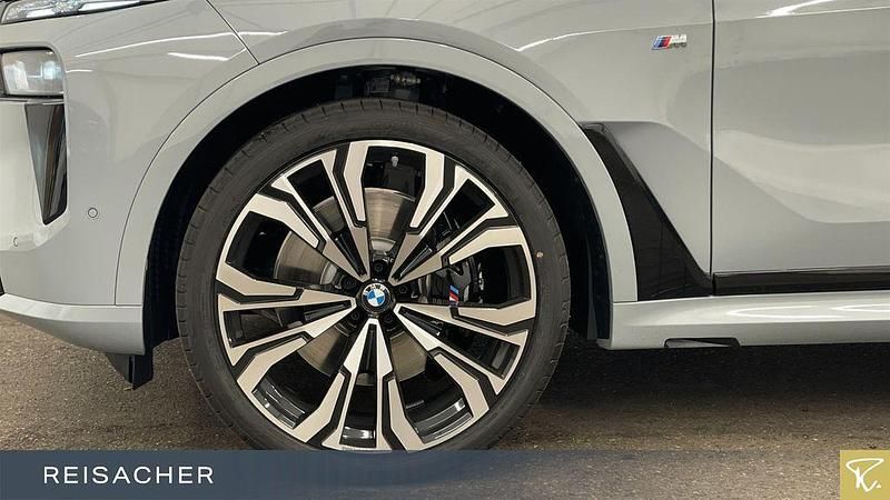 Neu BMW X7 Performance 352 PS (258 kW) 2025 Grau SUV