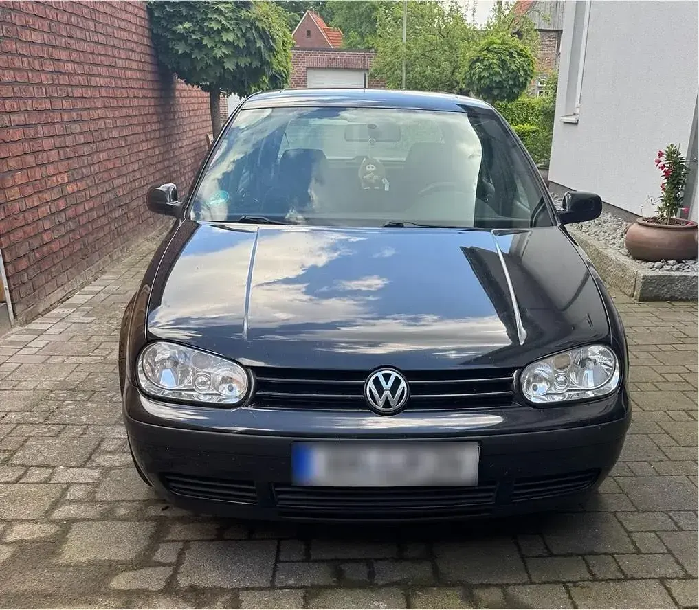 Gebraucht VW Golf IV 75 PS (55 kW) 1997 Schwarz Kleinwagen