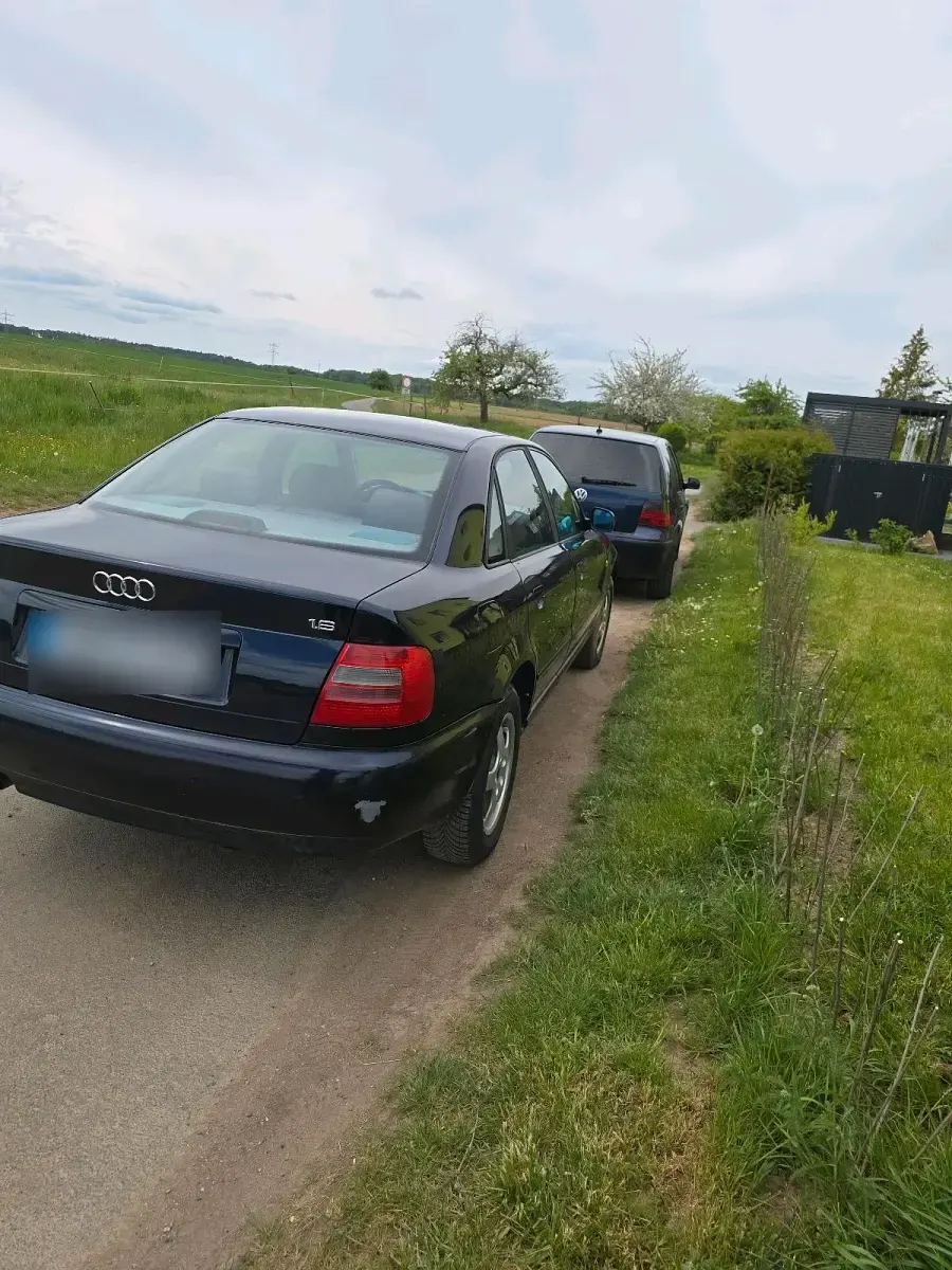 Brugt Audi A4 101 HK (74 kW) 1997 Blå Sedan