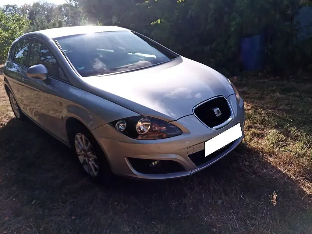 Gebraucht Seat Leon Style 105 PS (77 kW) 2013 Silber Limousine