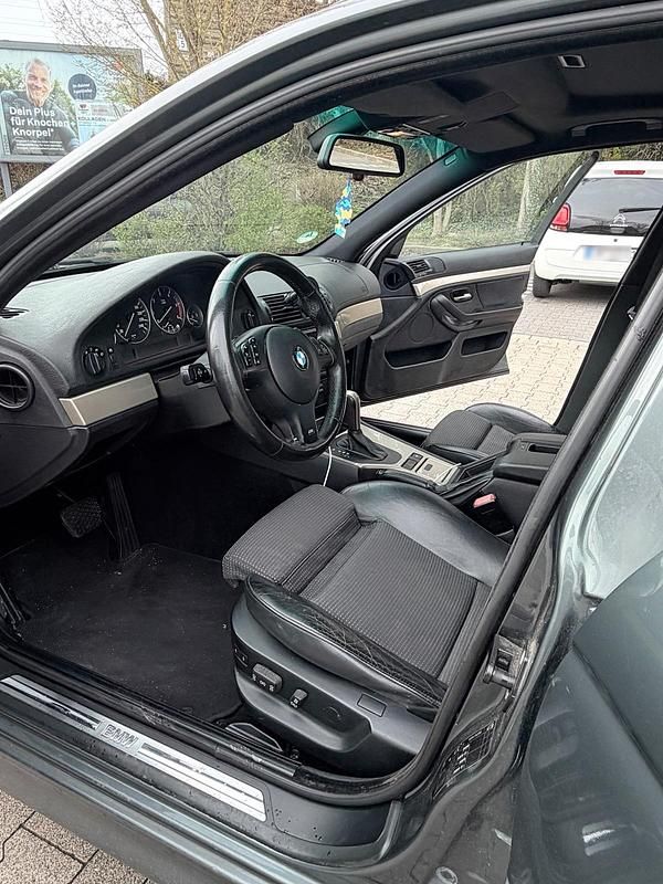 Gebraucht BMW 525 500 PS (367 kW) 2003 Grau Kombi