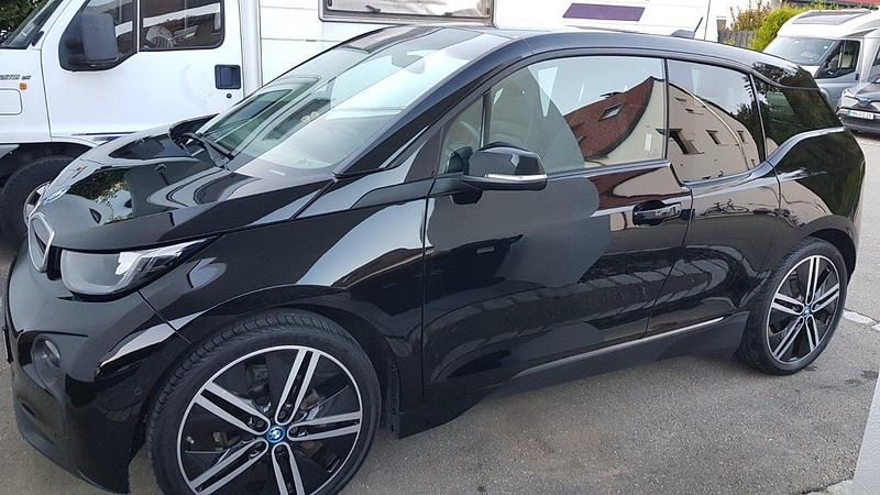 Schwarz Gebraucht 2015 BMW i3 Kleinwagen | 13.990 € (Fairer Preis) - Bild 1/4