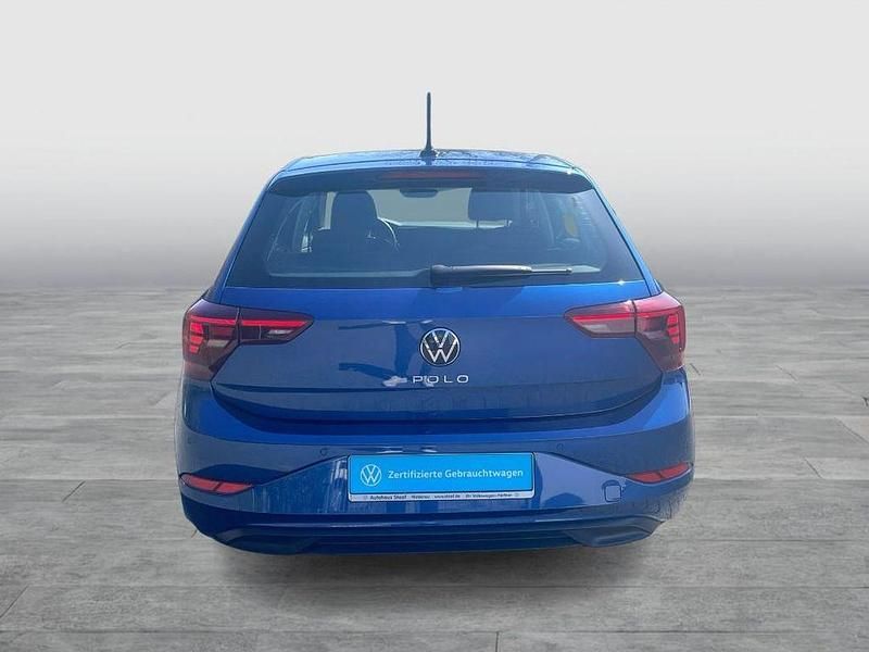 Gebraucht VW Polo Life 95 PS (69 kW) 2023 Reef blue metallic Kleinwagen