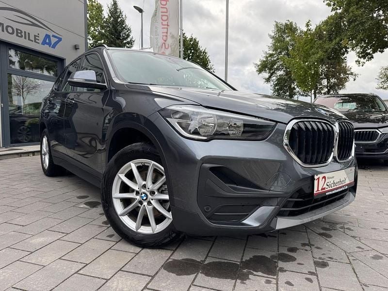Grau Gebraucht 2020 BMW X1 Advantage SUV | 23.999 € (Fairer Preis) - Bild 1/4