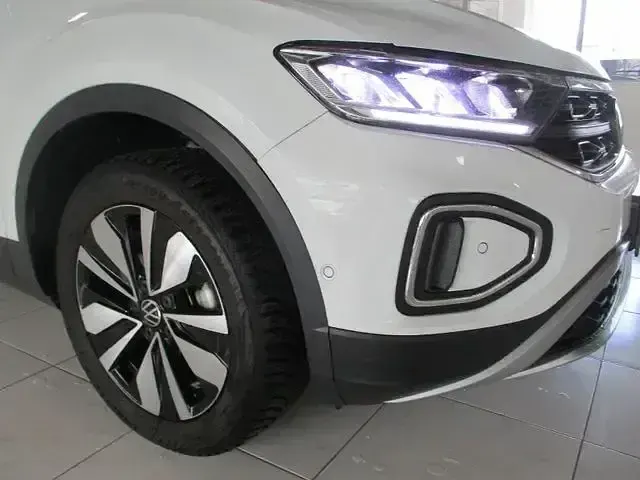Gebraucht VW T-Roc Goal 116 PS (85 kW) 2025 Pure white SUV