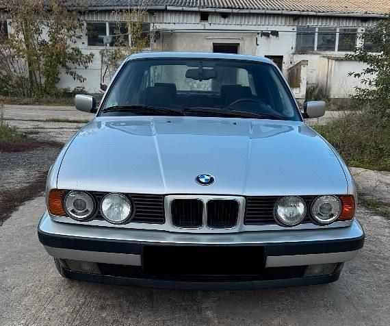 Gebraucht BMW 520 Executive 150 PS (110 kW) 1994 Silber Limousine