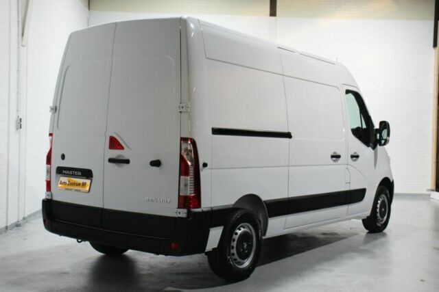 Second-hand Renault Master 125 CP (91 kW) 2018 Alb Van