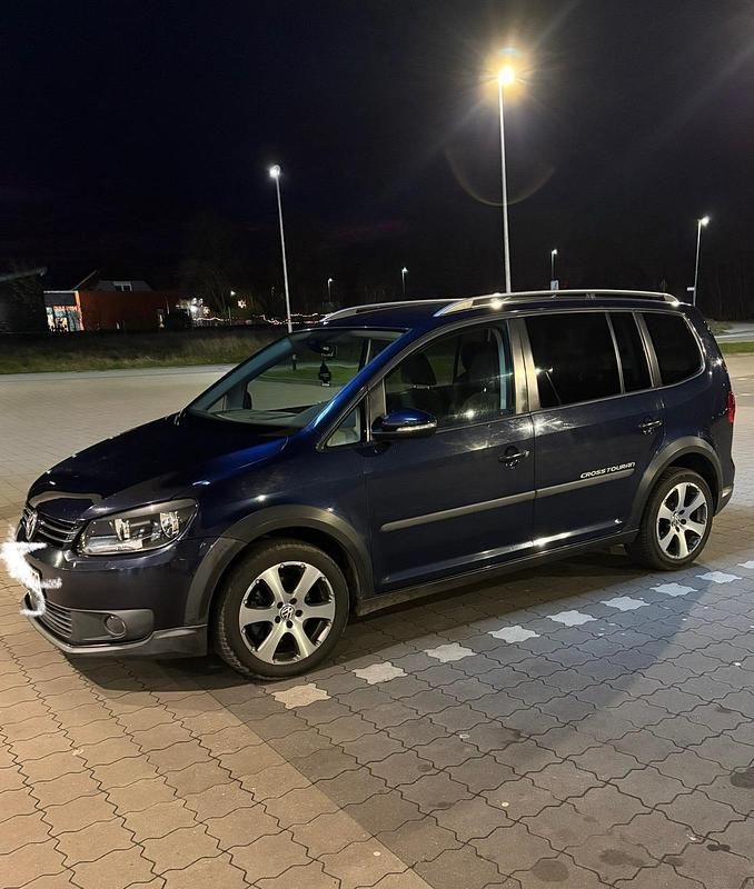 Gebraucht VW Touran Cross 140 PS (102 kW) 2011 Blau Van / Kleinbus