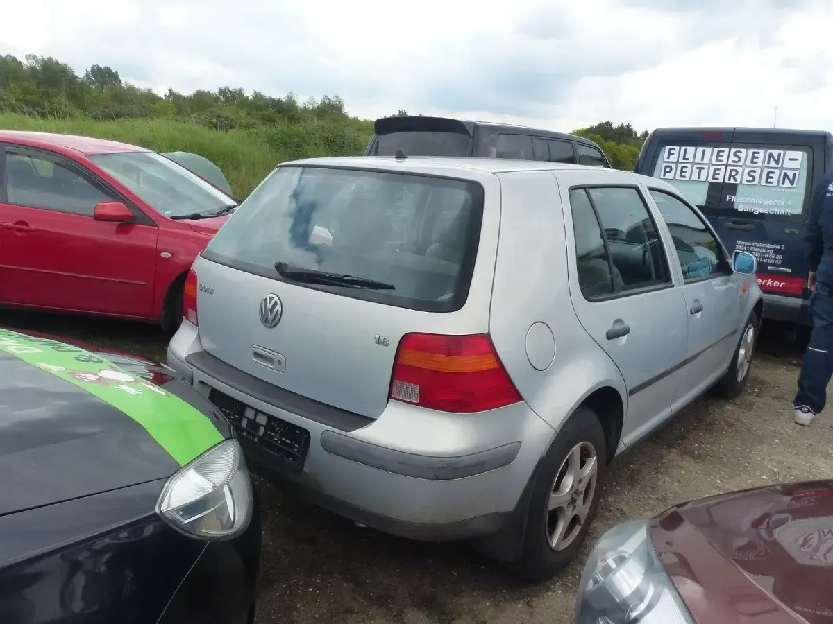 Gebraucht VW Golf IV 101 PS (74 kW) 1999 Silber Kleinwagen