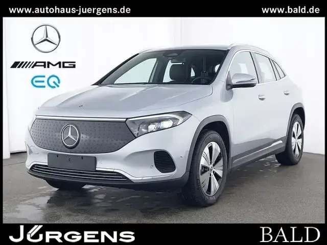 Gebraucht Mercedes EQA250 Progressive 139 kW (190 PS) 2024 Silber hightech silver metallic SUV