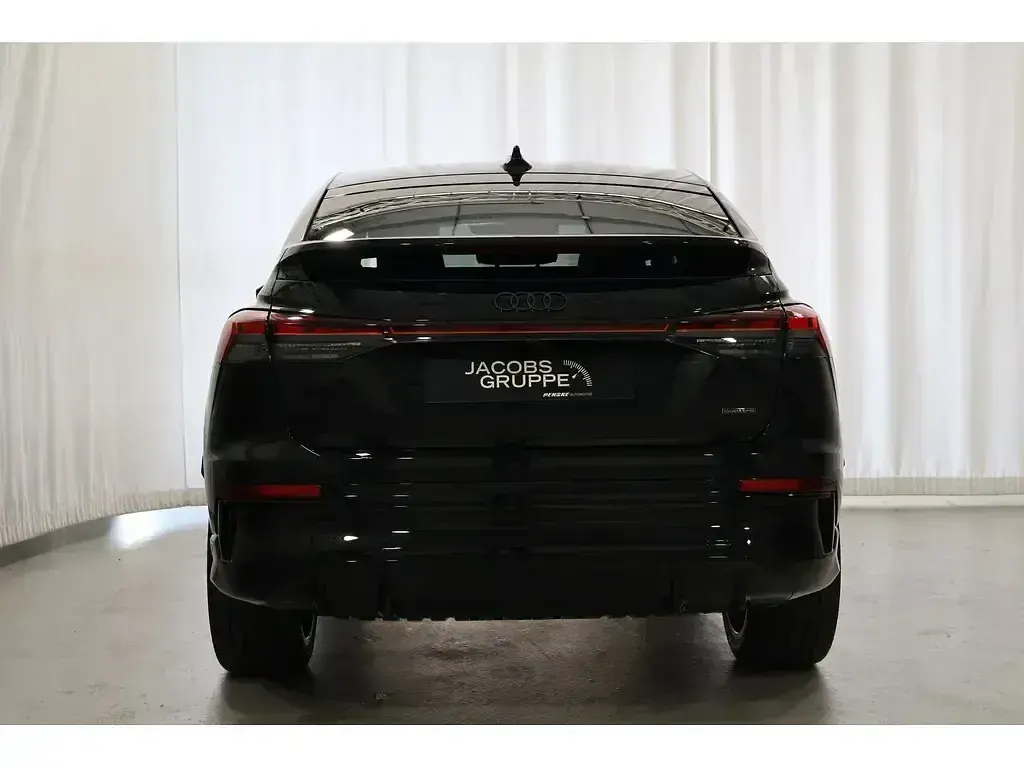 Neu Audi Q4 Sportback e-tron Performance 183 kW (250 PS) 2026 Schwarz SUV