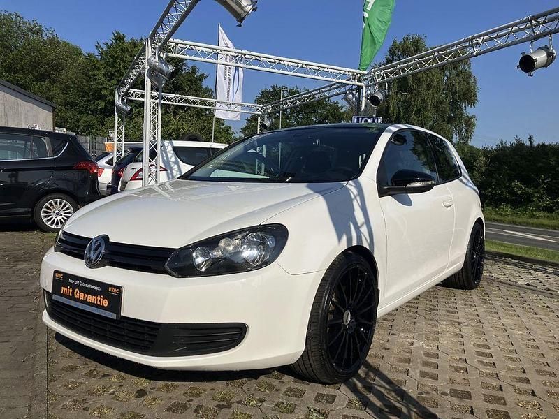 Weiß Gebraucht 2009 VW Golf VI Trendline Limousine | 5.290 € (Fairer Preis) - Bild 1/4