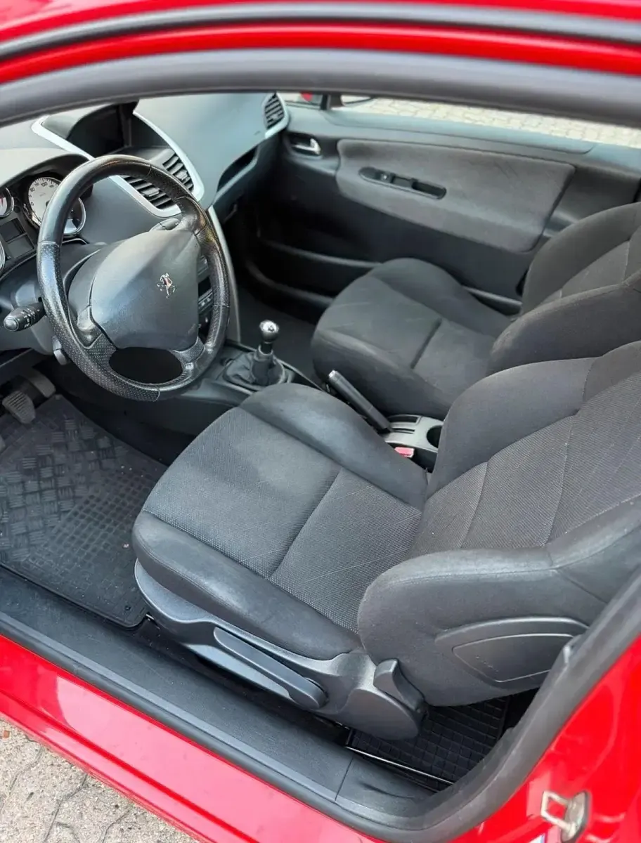 Gebraucht Peugeot 207 120 PS (88 kW) 2007 Rot Kleinwagen