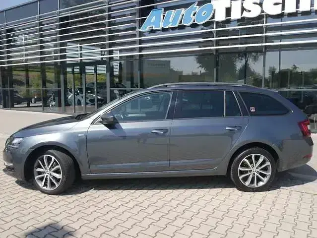 Gebraucht Skoda Octavia Soleil 150 PS (110 kW) 2020 Seda quartz/quartz grey Kombi