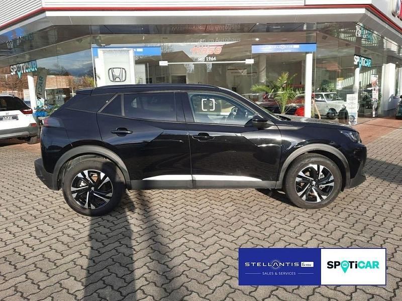 Gebraucht Peugeot 2008 Allure 101 PS (74 kW) 2023 Schwarz SUV