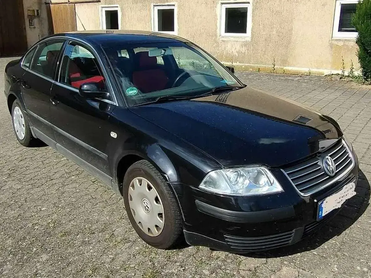 Gebraucht VW Passat 116 PS (85 kW) 2001 Schwarz Limousine