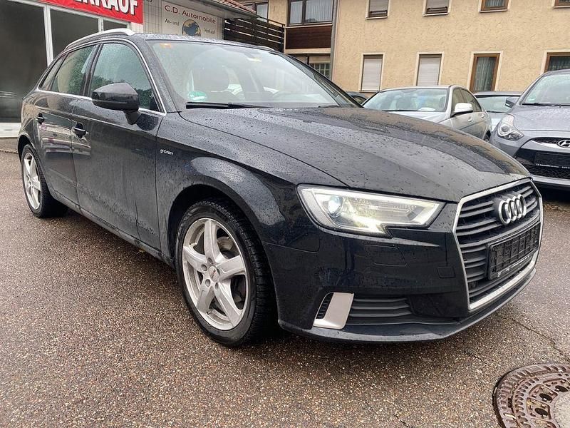 Gebraucht Audi A3 Sport 110 PS (80 kW) 2017 Schwarz Limousine
