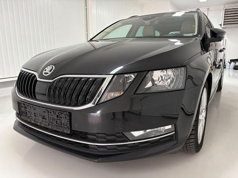 Gebraucht Skoda Octavia Style 179 PS (131 kW) 2017 Schwarz Kombi