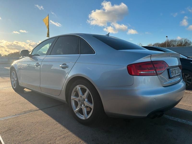Gebraucht Audi A4 Ambition 160 PS (117 kW) 2009 Silber Limousine