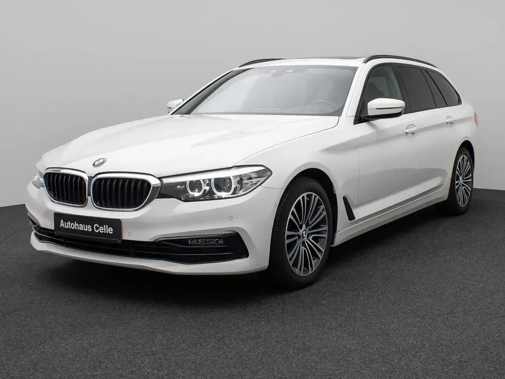 Gebraucht BMW 520 Sport Line 190 PS (139 kW) 2020 Weiß Kombi